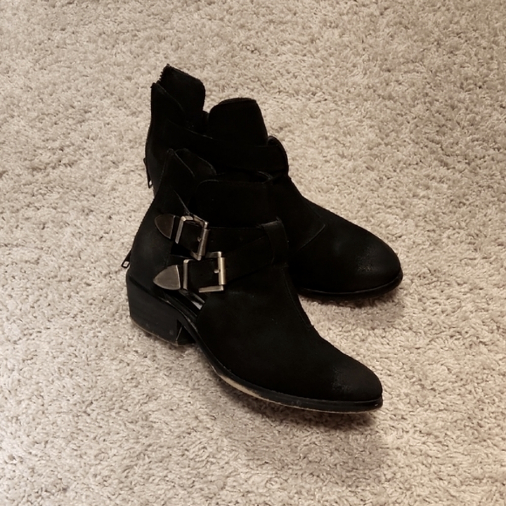 Steve Madden Black Ankle Boots